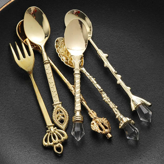 Vintage Royal Dessert Cutlery Set - Elegant & Timeless