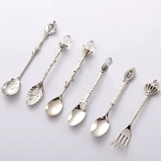 Vintage Royal Dessert Cutlery Set - Elegant & Timeless